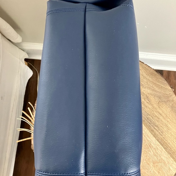 Alviero Martini 1A Claisse Navy Boho Shoulder Bag With Tassles - Picture 7 of 15